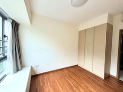 Waterfront Waves (D16), Condominium #589840021